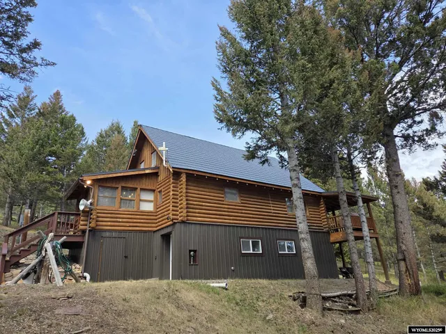 $750,500 | 44 Porcupine Drive, Dubois, WY 82513