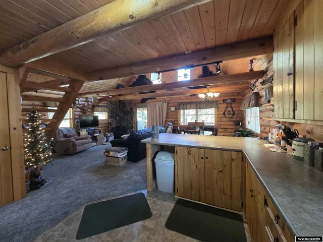 $750,500 | 44 Porcupine Drive, Dubois, WY 82513