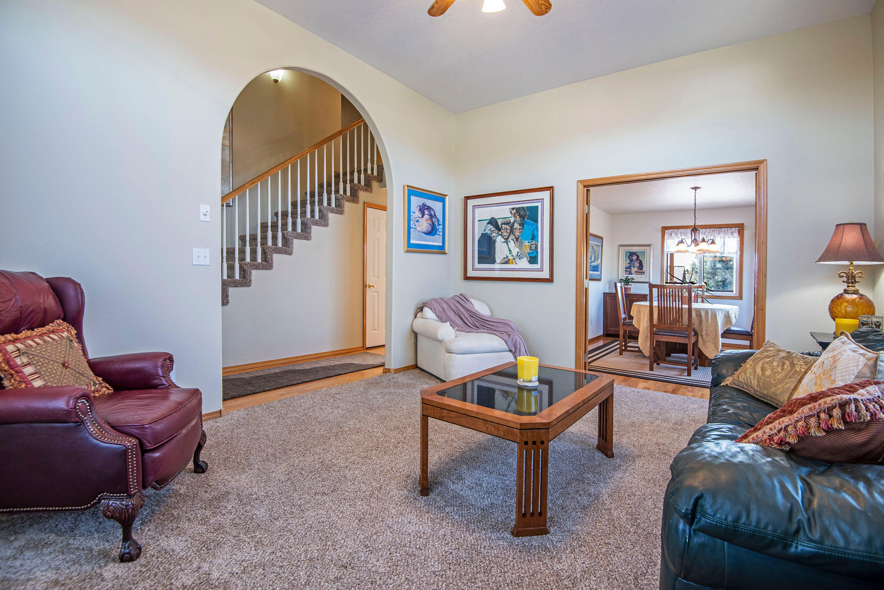 3256 Southwest 35th Street Redmond, OR 97756 - Photo 3 of 27 3