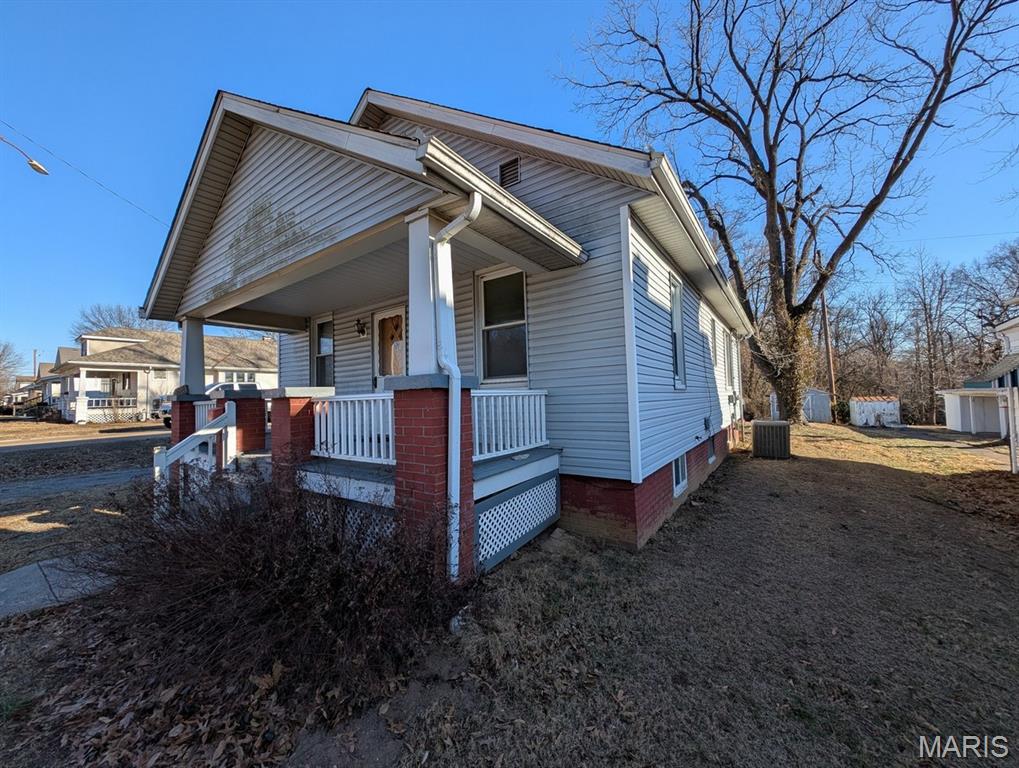408 South 15th Street Belleville, IL 62220 - Photo 3 of 26