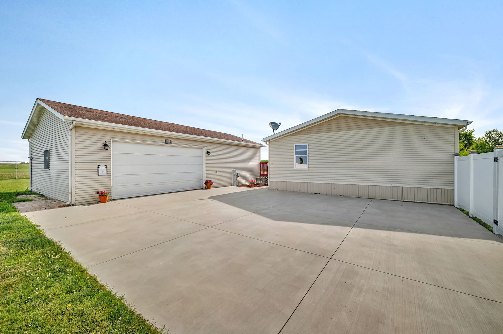 1931 North 31st Road Ottawa, IL 61350 - Photo 33 of 44