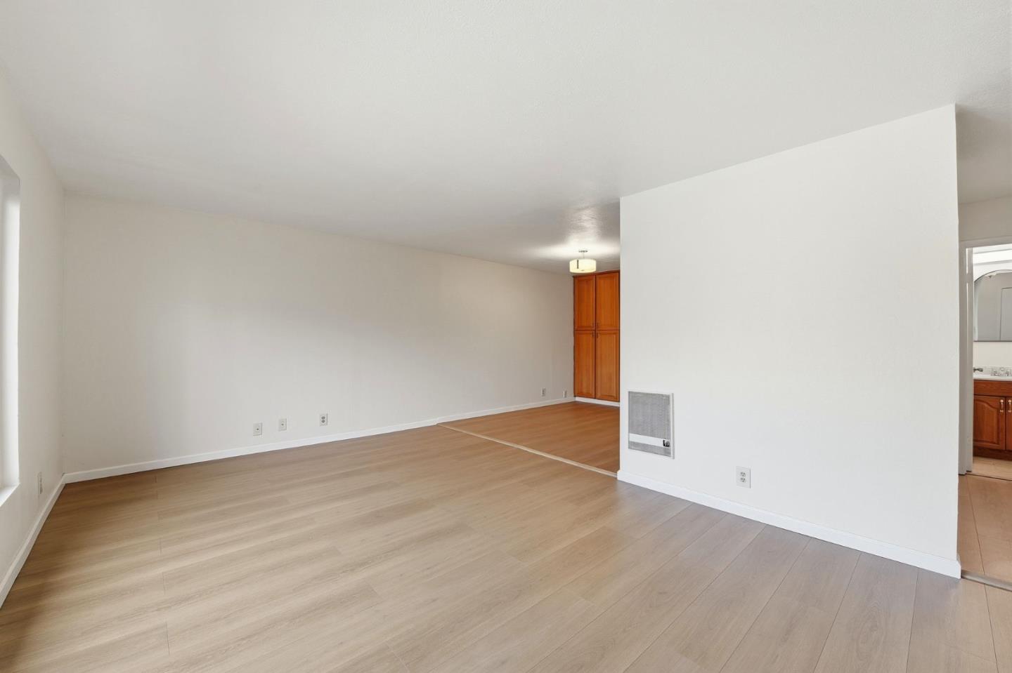 460 Auburn Way, Unit 5 San Jose, CA 95129 - Photo 8 of 38