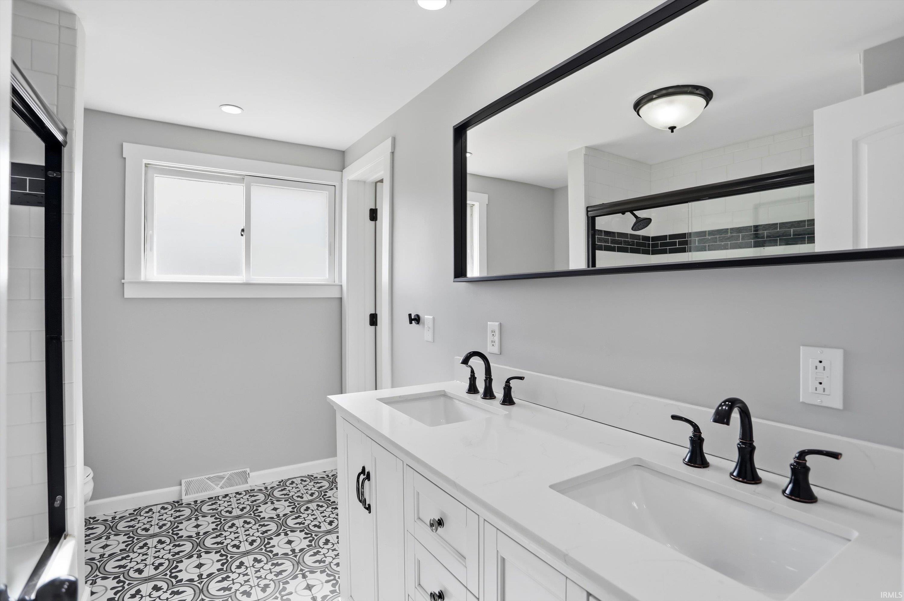 542 West Green Road Bloomington, IN 47403 - Photo 13 of 35