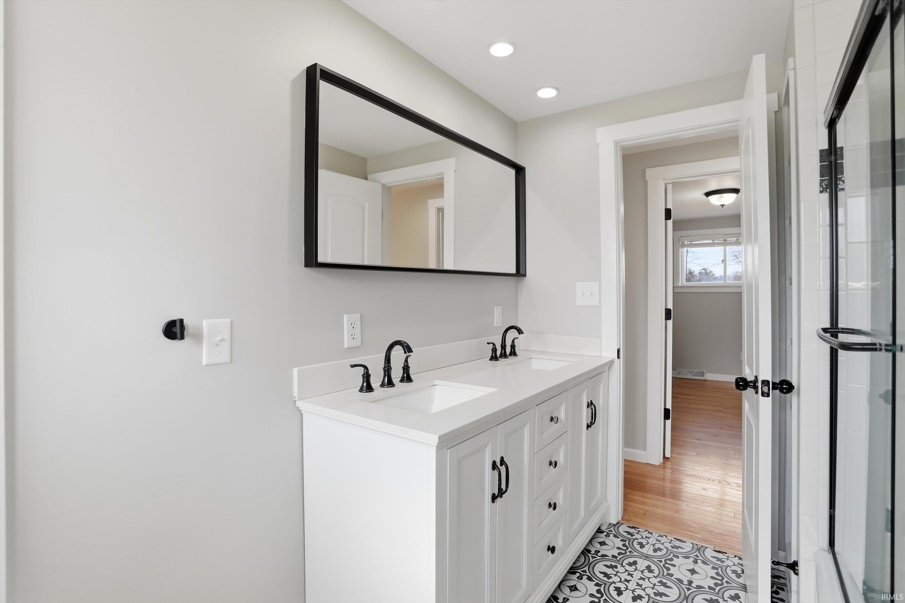 542 West Green Road Bloomington, IN 47403 - Photo 15 of 35