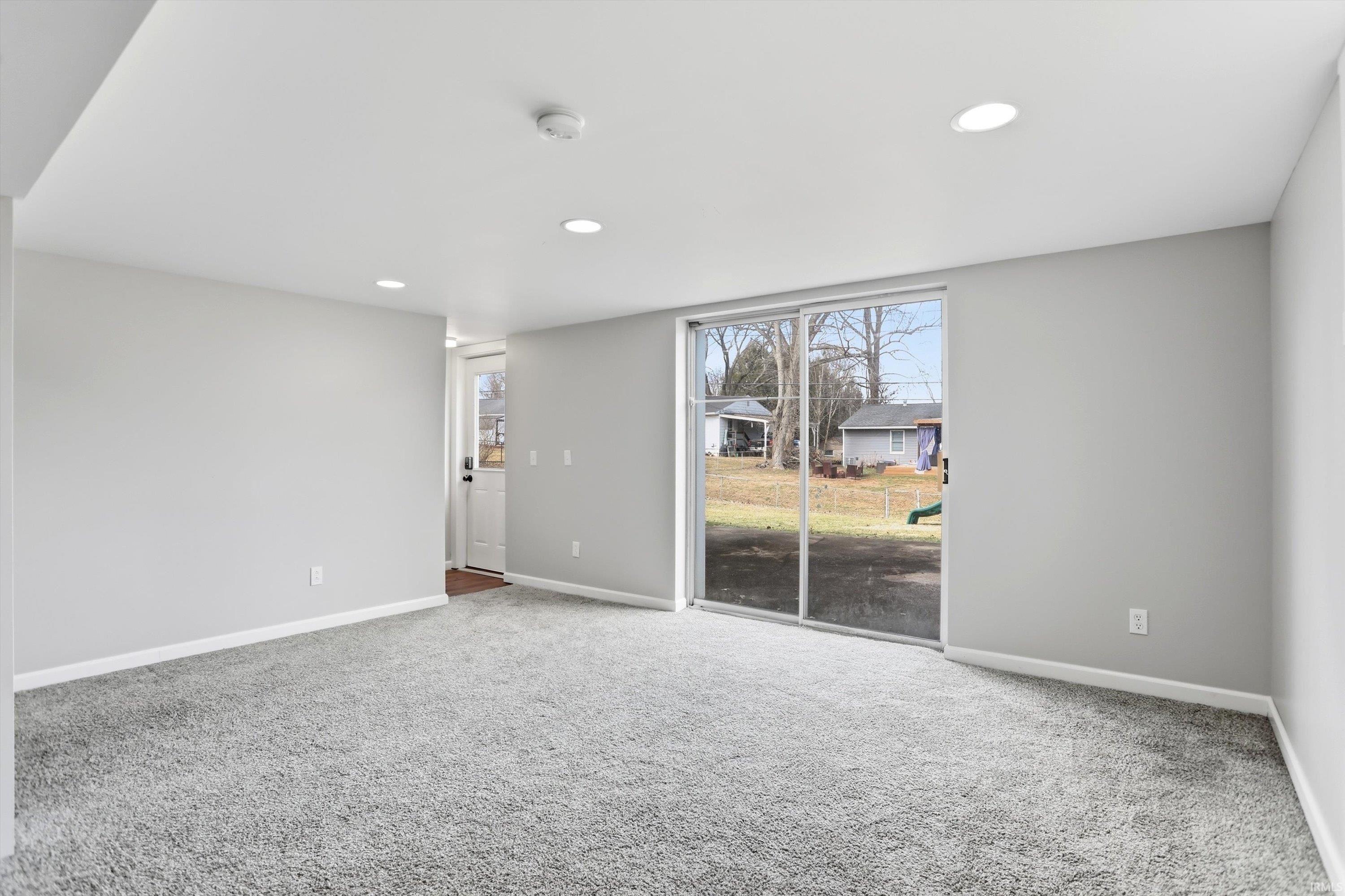 542 West Green Road Bloomington, IN 47403 - Photo 29 of 35