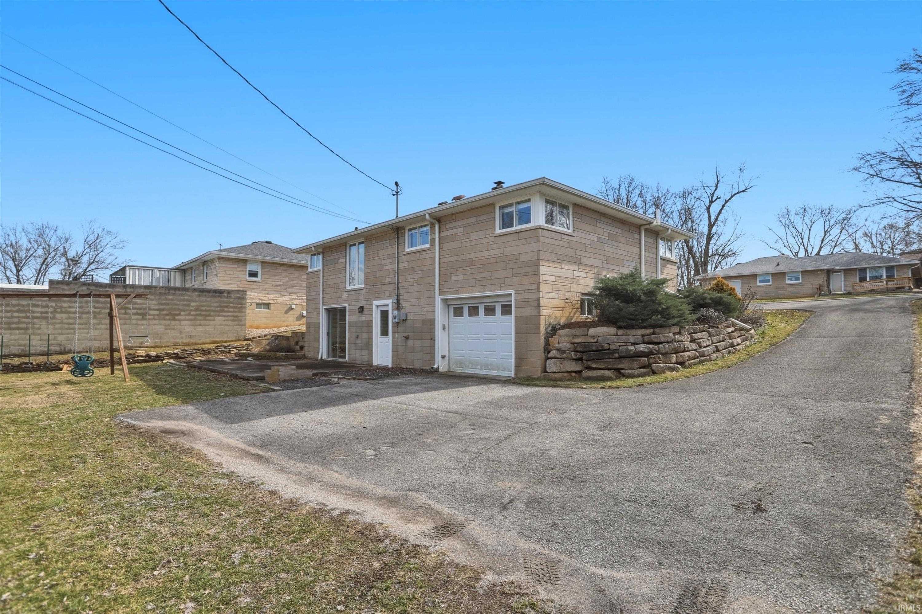 542 West Green Road Bloomington, IN 47403 - Photo 30 of 35