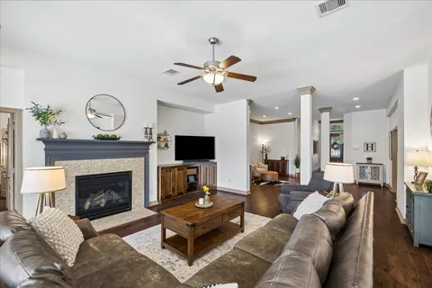 $590,000 | 28211 Rippling Brook Lane, Fulshear, TX 77441