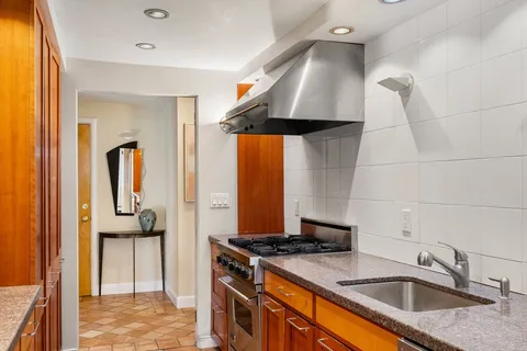 $1,650,000 | 497-499 Mt Auburn Street, Cambridge, MA 02138