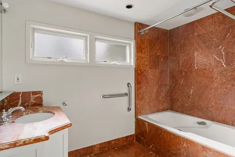 $1,650,000 | 497-499 Mt Auburn Street, Cambridge, MA 02138