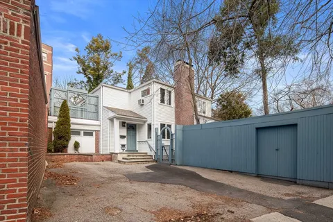 $1,650,000 | 497-499 Mt Auburn Street, Cambridge, MA 02138