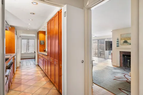 $1,650,000 | 497-499 Mt Auburn Street, Cambridge, MA 02138