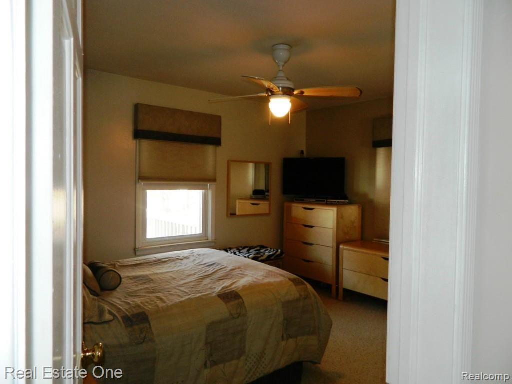 15784 Champaign Road Allen Park, MI 48101 - Photo 11 of 24 MASTER BEDROOM 2