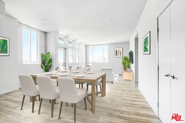 $2,845 | 2847 Leeward Avenue, Unit 407, Los Angeles, CA 90005