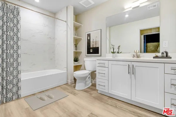 $2,845 | 2847 Leeward Avenue, Unit 407, Los Angeles, CA 90005