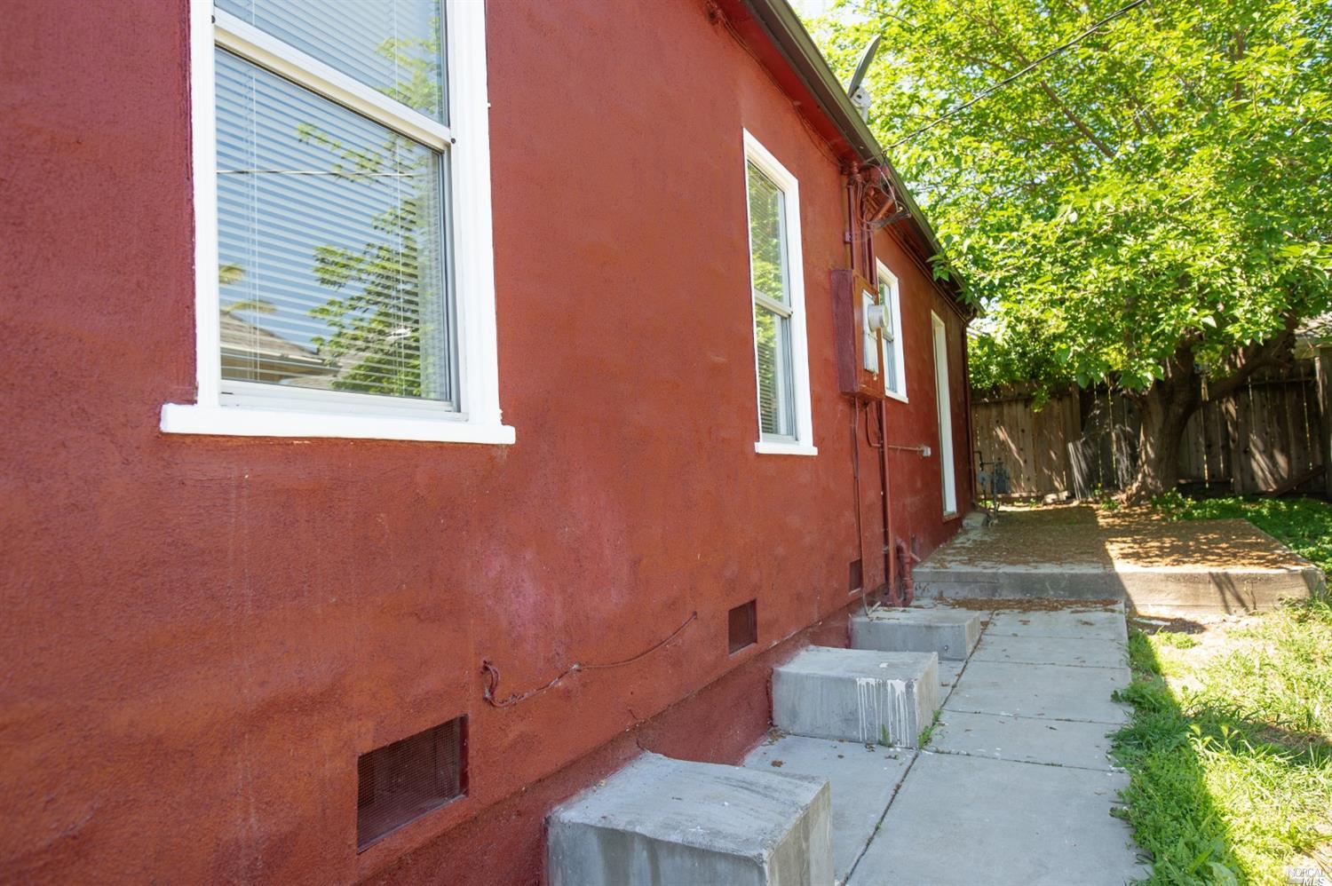 230 South 3rd Street Rio Vista, CA 94571 - Photo 7 of 27