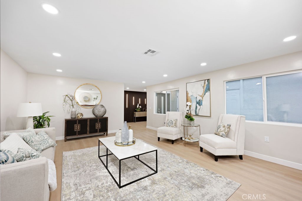 916 North West Street Anaheim, CA 92801 - Photo 6 of 27 a living room with furniture