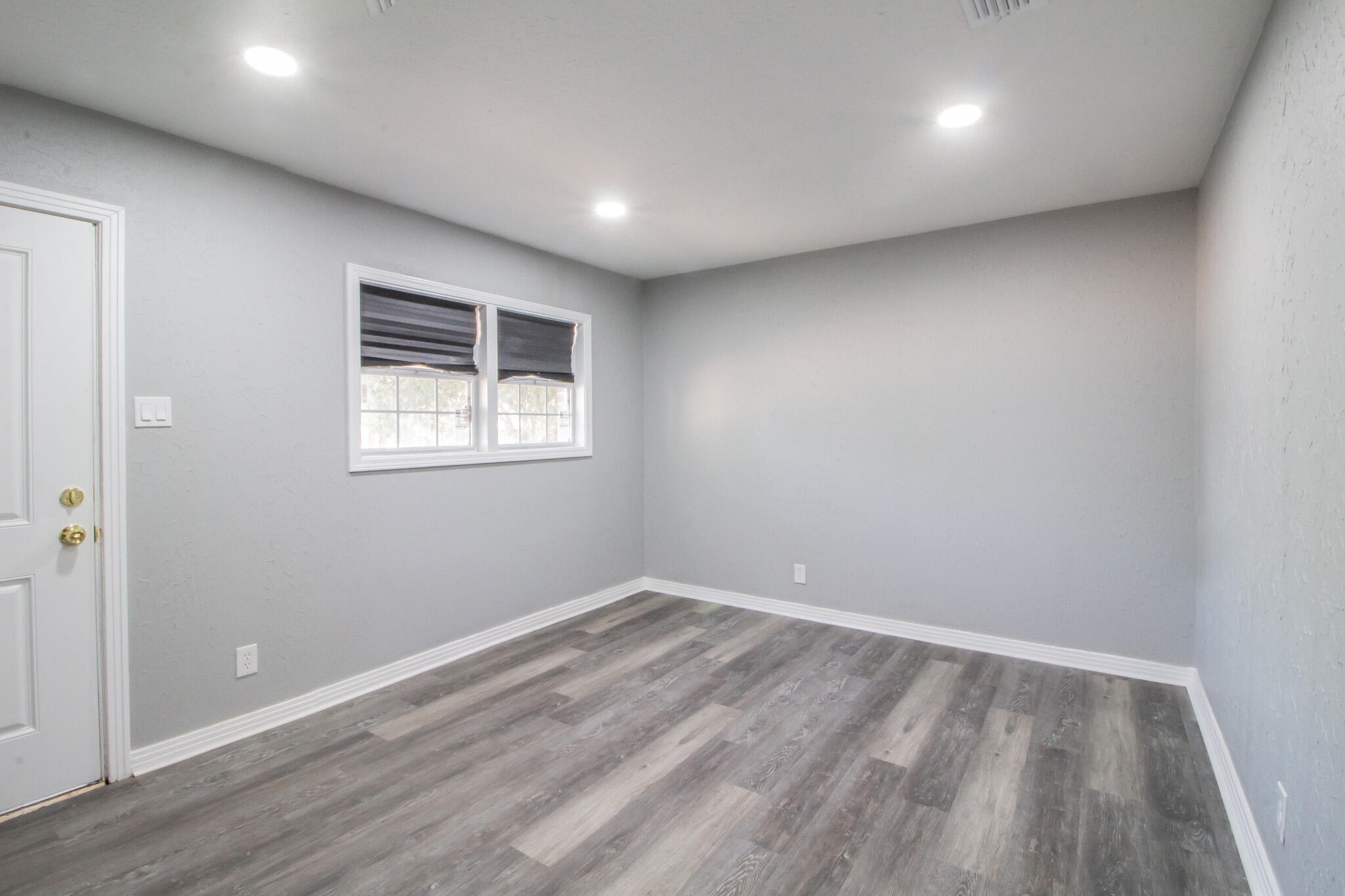 3003 Grinnell Street Lubbock, TX 79415 - Photo 2 of 13 IMG_8425