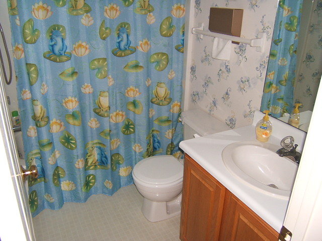 281 Eagle Ridge Roanoke, VA 24012 - Photo 15 of 24 Bath