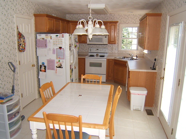 281 Eagle Ridge Roanoke, VA 24012 - Photo 4 of 24 Dining Room