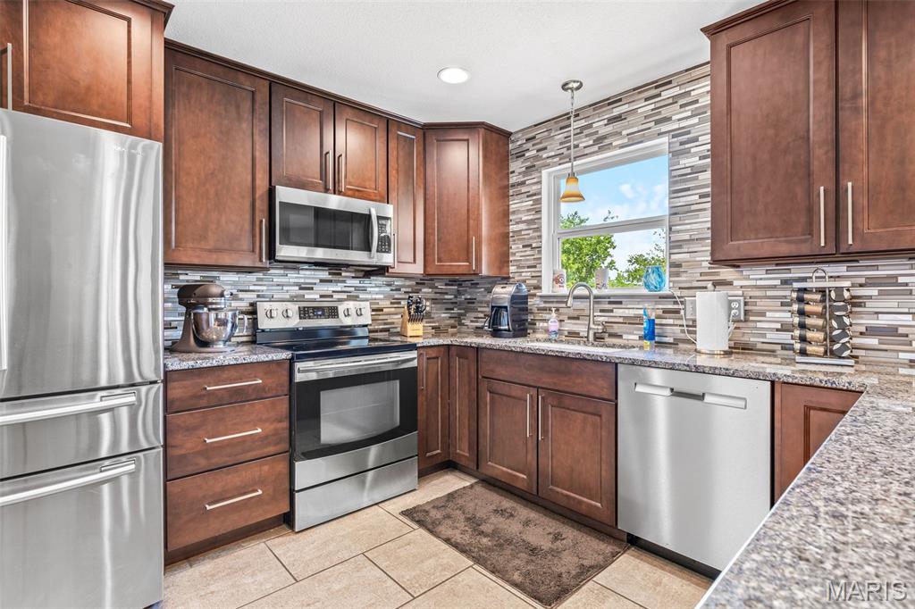 13104 Waggoner Road Festus, MO 63028 - Photo 23 of 62