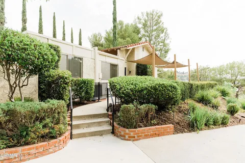 $999,999 | 32355 Saddle Mountain Drive, Westlake Village, CA 91361