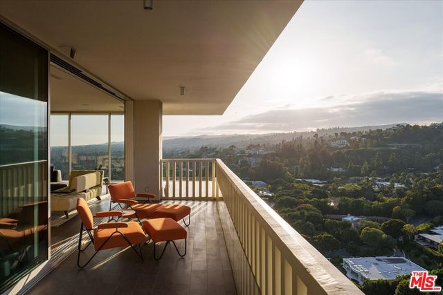 $4,200,000 | 9255 Doheny Road, Unit 2701, West Hollywood, CA 90069