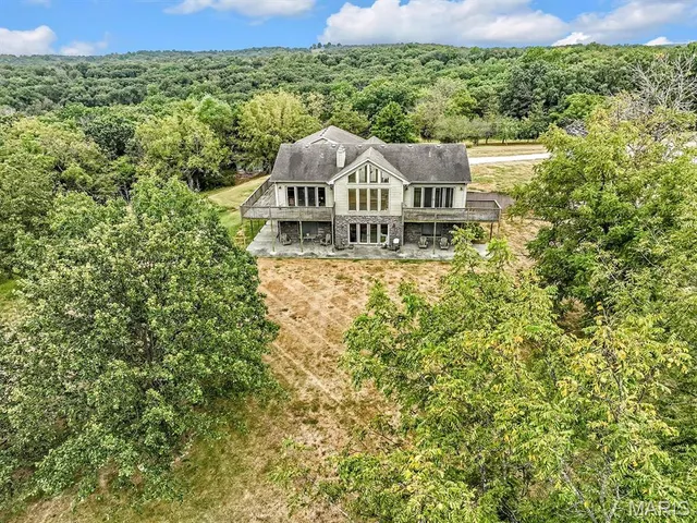 $1,480,000 | 3705 Widgeon Wood Way, Jefferson City, MO 65109