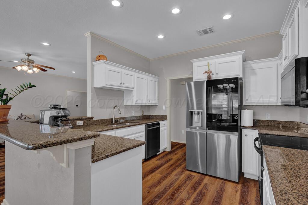 6408 Lexis Street Amarillo, TX 79119 - Photo 5 of 27 kitchen 1