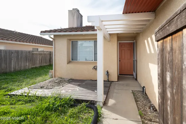 $549,000 | 545 Santa Cruz Court, Santa Maria, CA 93455