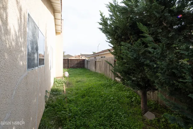 $549,000 | 545 Santa Cruz Court, Santa Maria, CA 93455