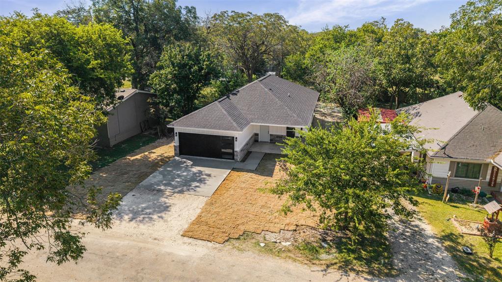 506 2nd Street Moody, TX 76557 - Photo 35 of 40 an aerial view of a house with a yard and sitting area