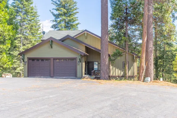 $1,150,000 | 40322 Mariposa Lilly Lane, Shaver Lake, CA 93664