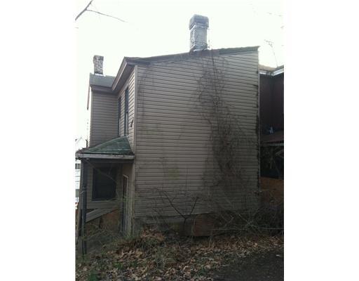 730 Boquet Street McKees Rocks, PA 15136 - Photo 2 of 5 Exterior Back.