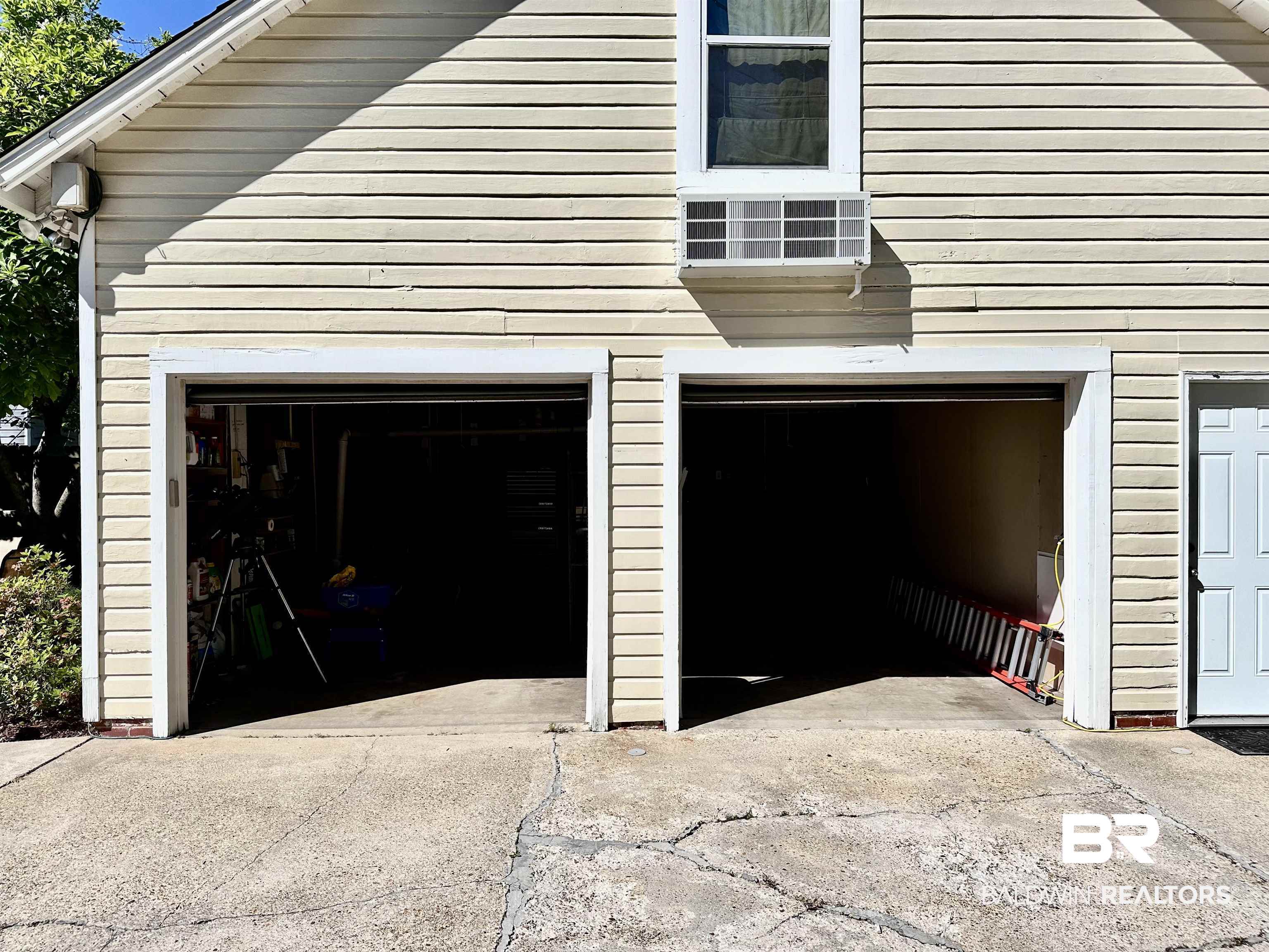 260 Siena Vista Street Mobile, AL 36607 - Photo 34 of 41 Garage with driveway