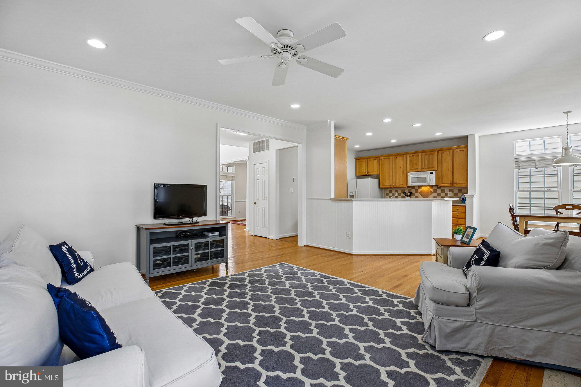 1379 Main Street Gaithersburg, MD 20878 - Photo 14 of 70 Family Room