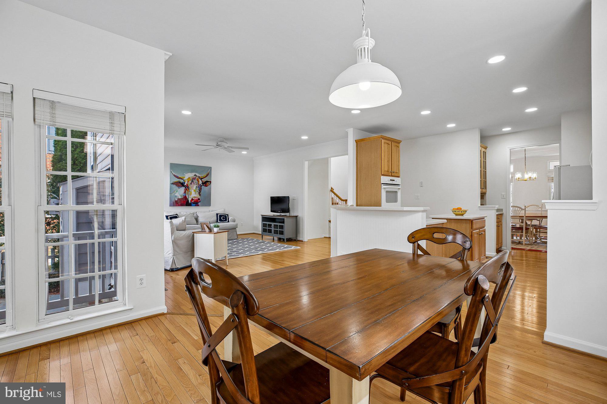 1379 Main Street Gaithersburg, MD 20878 - Photo 19 of 70 Breakfast Area