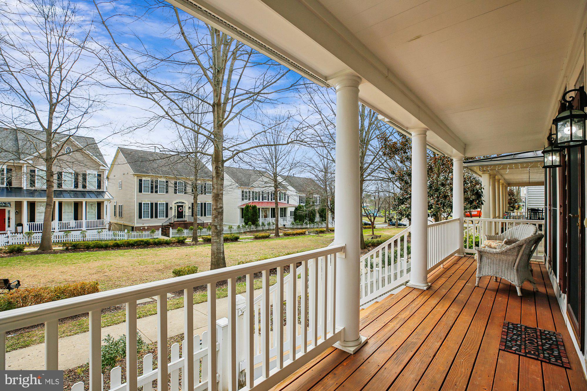 1379 Main Street Gaithersburg, MD 20878 - Photo 4 of 70 Porch