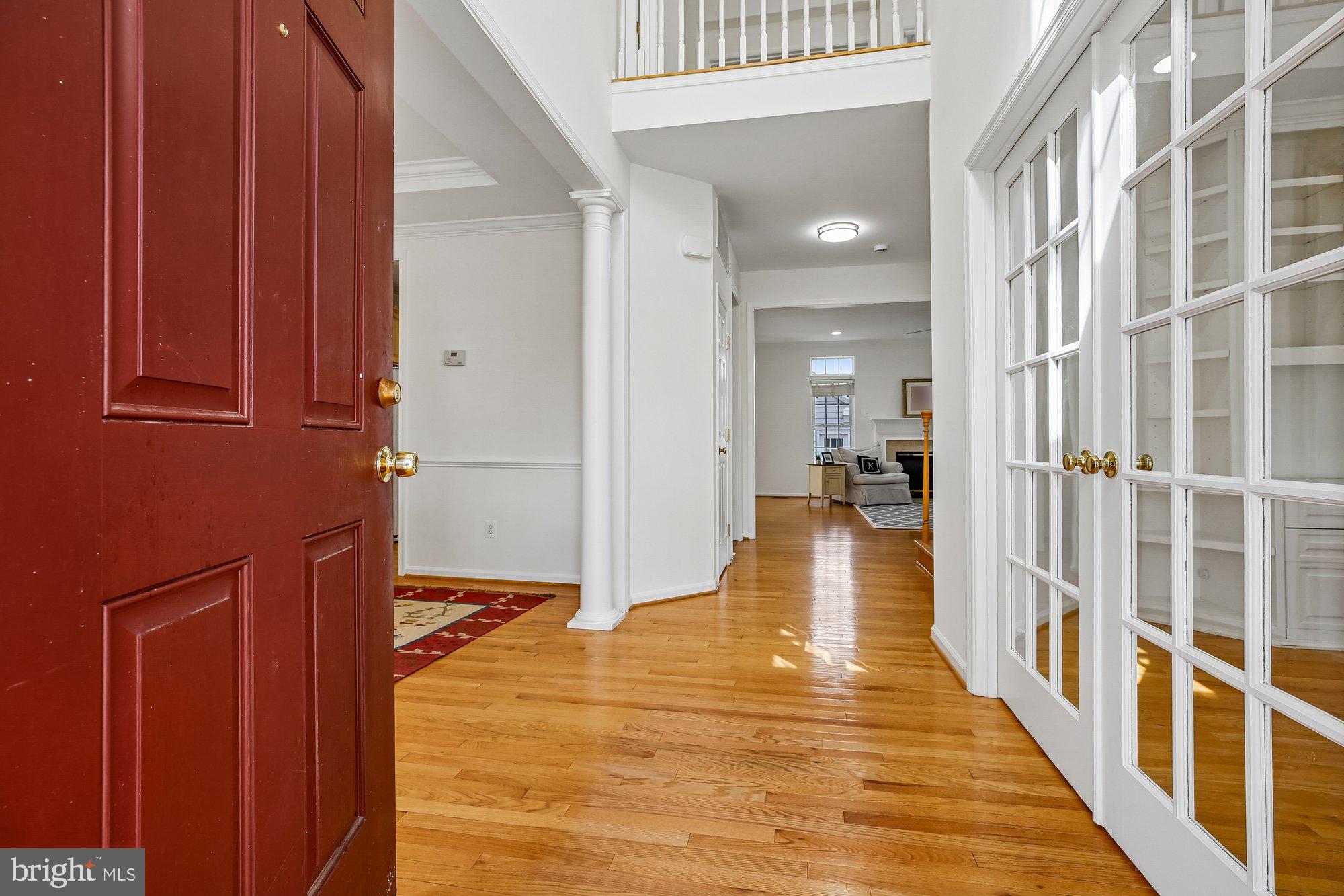 1379 Main Street Gaithersburg, MD 20878 - Photo 5 of 70 Foyer