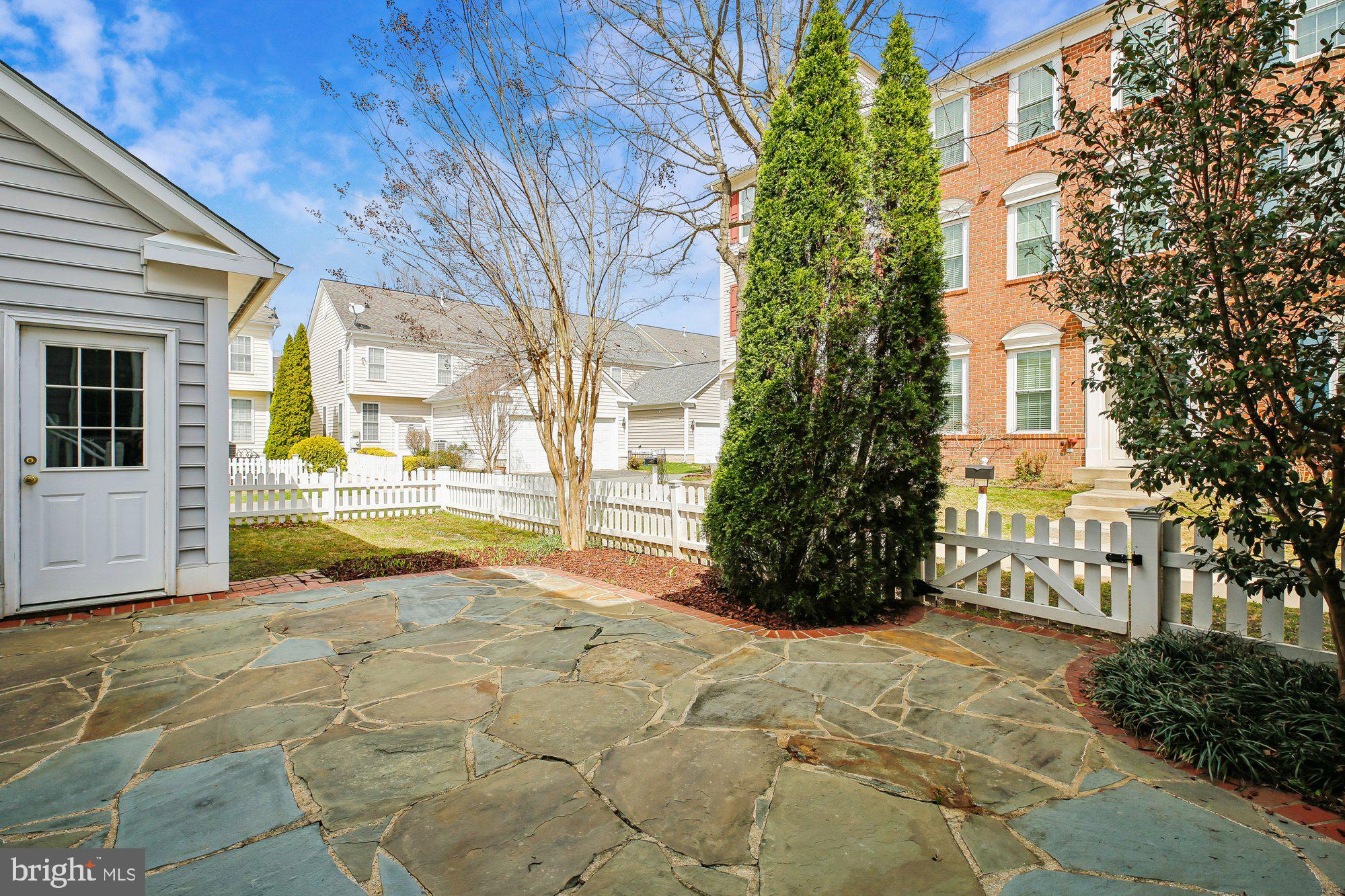 1379 Main Street Gaithersburg, MD 20878 - Photo 55 of 70 Backyard