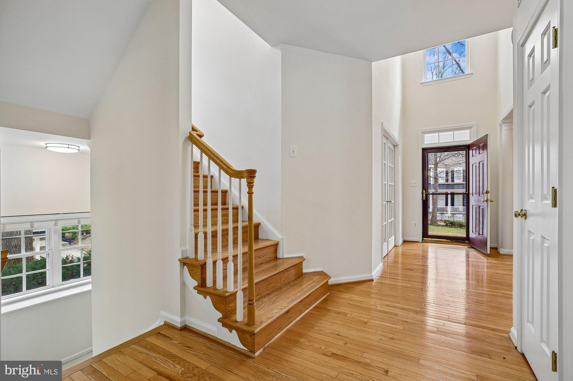 1379 Main Street Gaithersburg, MD 20878 - Photo 6 of 70 Entry