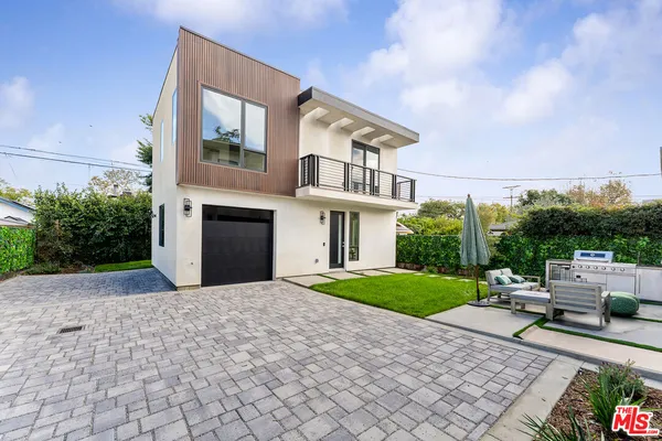 $5,000 | 3930 Minerva Avenue, Los Angeles, CA 90066