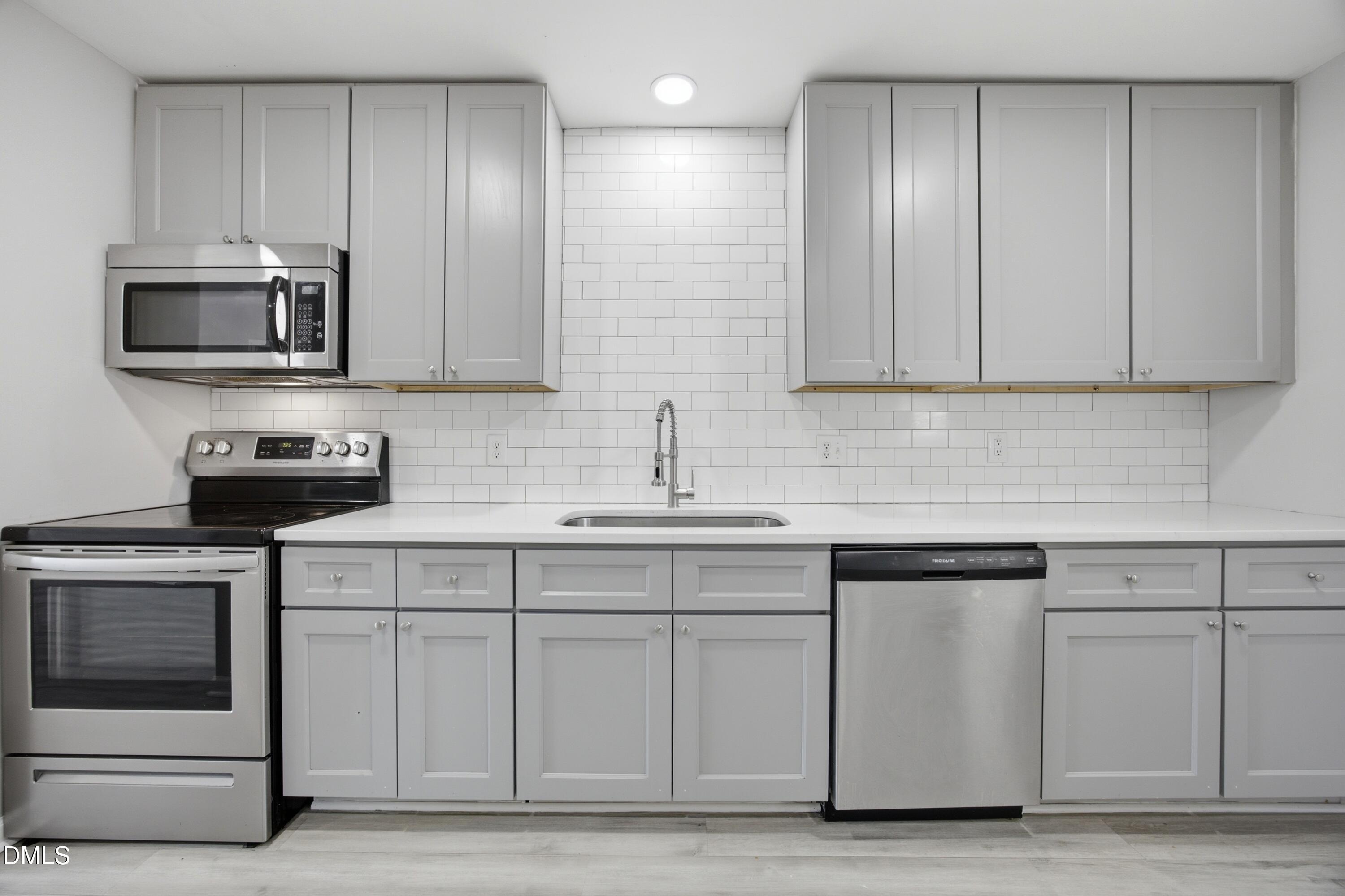 1007 Grant Street Durham, NC 27701 - Photo 13 of 45