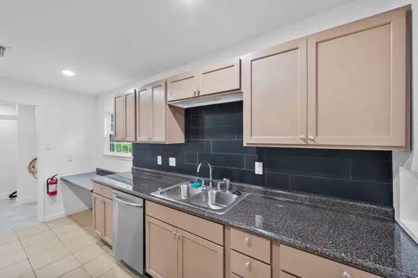 $247,000 | 1614 Palmwood Drive, Pasadena, TX 77502
