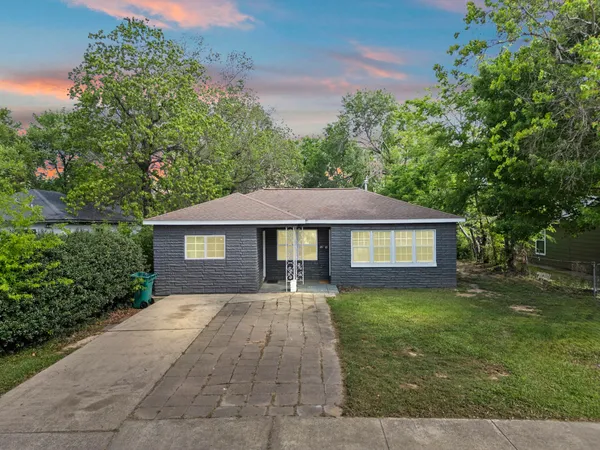 $247,000 | 1614 Palmwood Drive, Pasadena, TX 77502