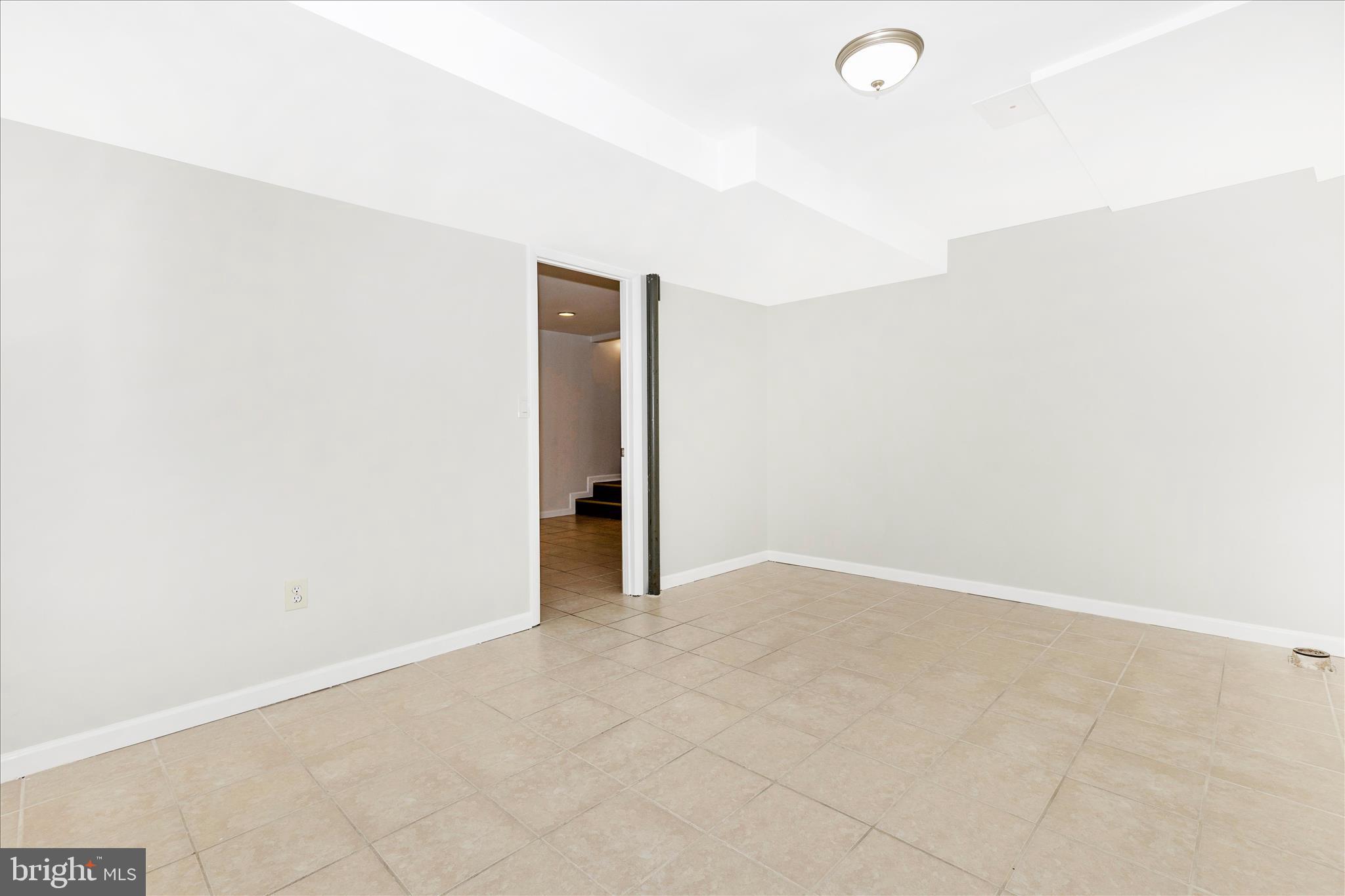 2604 Ashmont Terrace Silver Spring, MD 20906 - Photo 34 of 43 043A1193