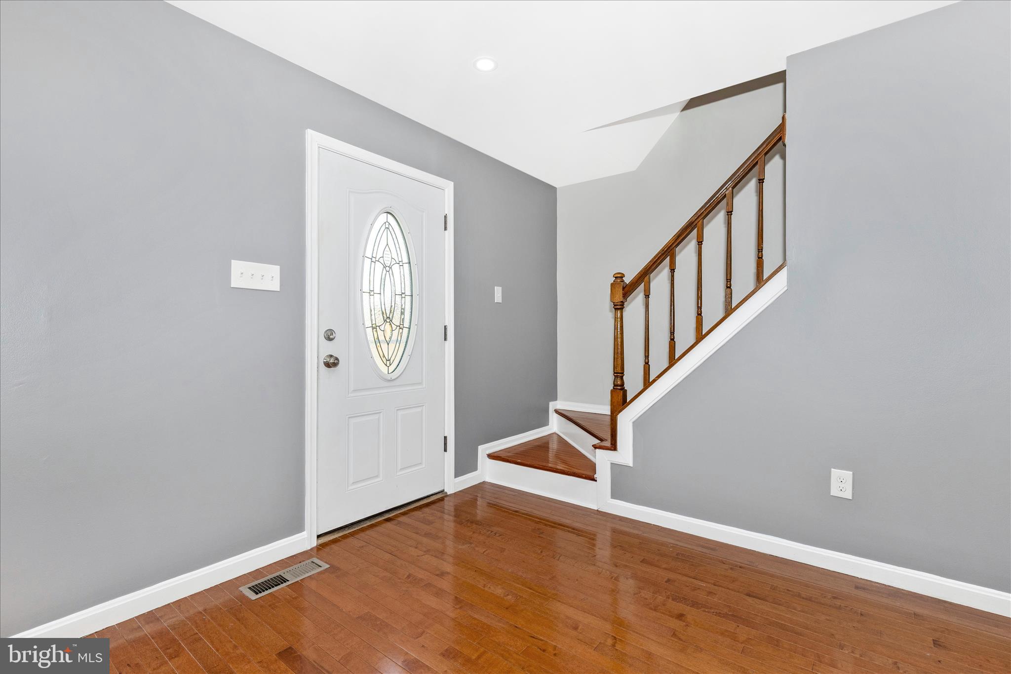 2604 Ashmont Terrace Silver Spring, MD 20906 - Photo 4 of 43 043A1107