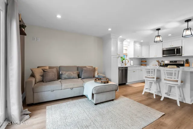 $410,000 | 19 Brainard Avenue, Middletown, NJ 07758