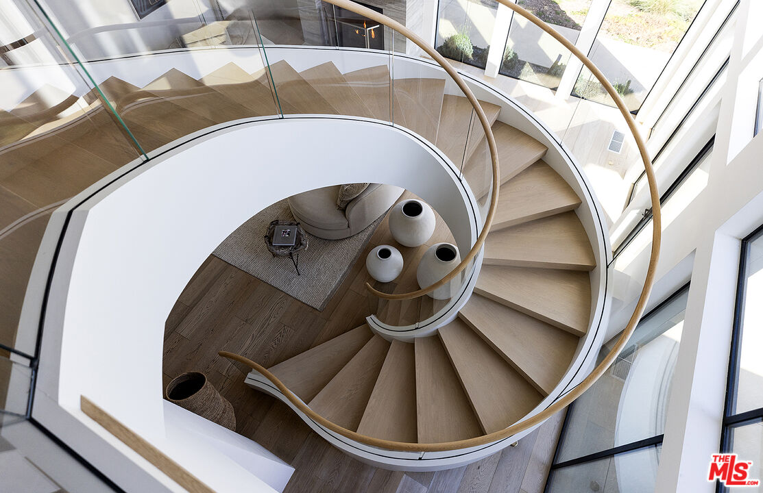 4145 Creciente Drive Santa Barbara, CA 93110 - Photo 20 of 57 a view of entryway