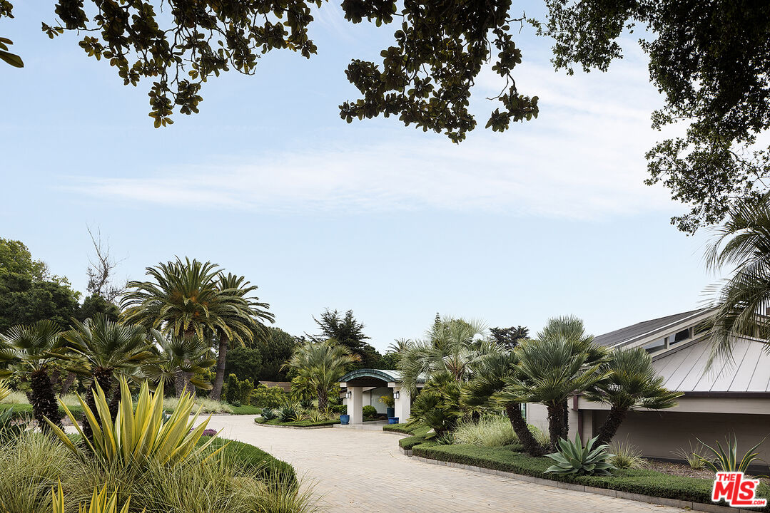 4145 Creciente Drive Santa Barbara, CA 93110 - Photo 55 of 57 a view of a backyard of the house