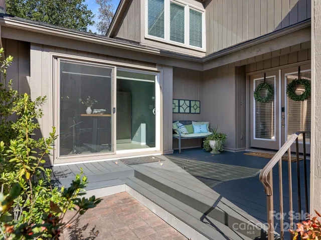 $632,500 | 5110 Dunes Court, Unit 18, Charlotte, NC 28226